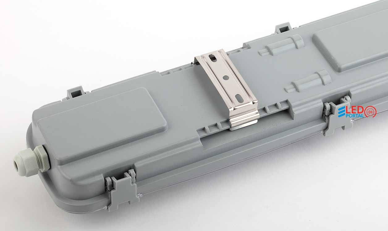Светодиодный светильник SPP-101-0-002-120 под 2 светодиодные лампы T8 G13 LED 2x1200мм