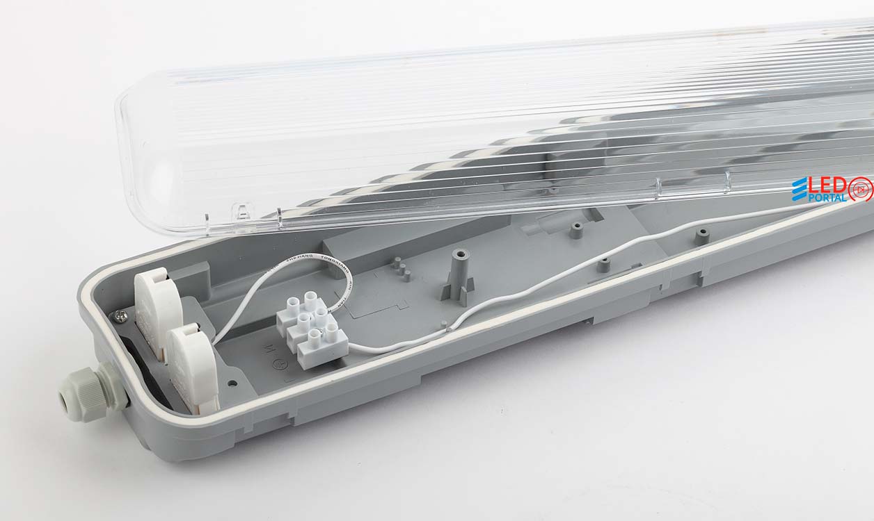 Светодиодный светильник SPP-101-0-002-120 под 2 светодиодные лампы T8 G13 LED 2x1200мм