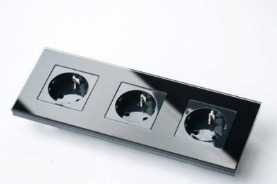 Рамка трехпостовая вертикальная стеклянная черная "Эстетика" GLV-P103-BCG